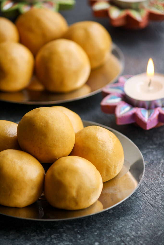 Traditional Indian sweet made with gram flour (besan) and ghee, flavoured with cardamom