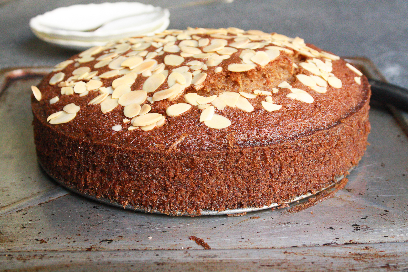 A super moist carrot cake filled with all sorts of warming winter spices for a classic addition to your festive table!