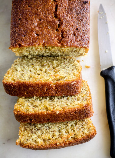 A moist orange cake with almonds, semolina and a citrusy orange syrup