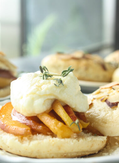 Tender, buttery shortcakes with honey thyme peaches and creamy mascarpone!