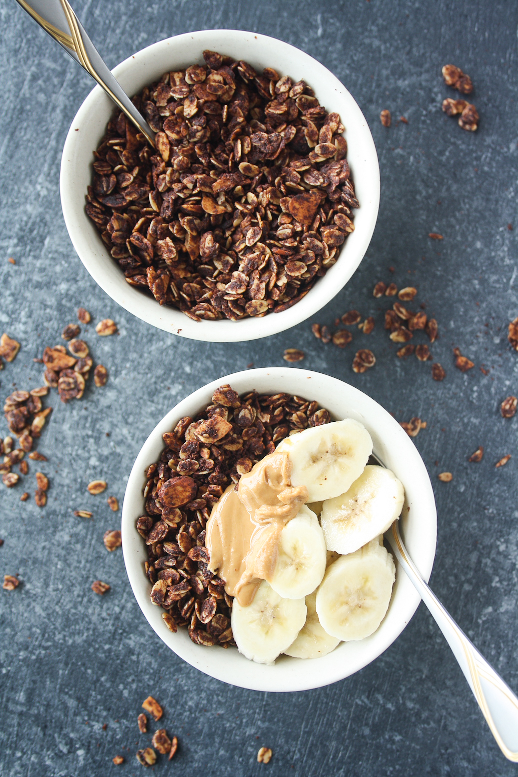 Crispy, chocolate granola with peanut butter and almonds. Gluten-free and easily vegan!