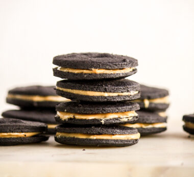Dark chocolate cookies with a simple peanut butter filling