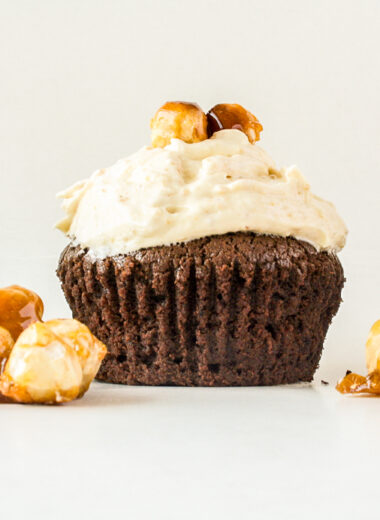 Tender chocolate cupcakes topped with a creamy hazelnut praline frosting!