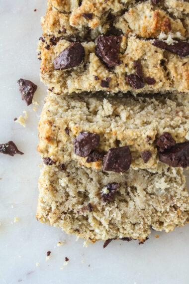 Moist and tender banana bread with oat and coconut flours. No eggs!