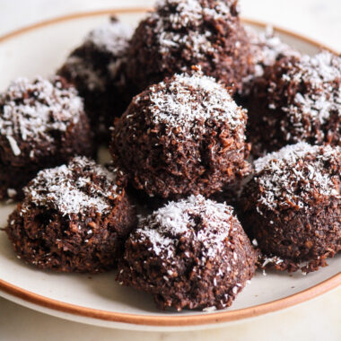 Fudgy, chewy coconut macaroons made with dark chocolate!