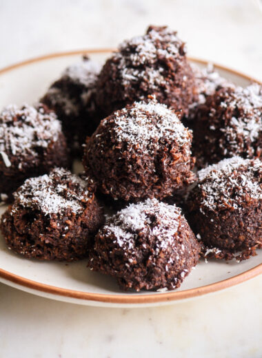 Fudgy, chewy coconut macaroons made with dark chocolate!