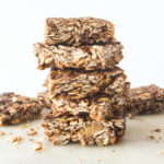 Chewy, crunchy, healthy granola bars made with almond butter and cocoa!