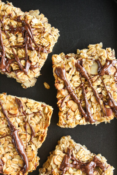 Soft and chewy granola bars with banana and peanut butter!