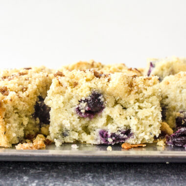 A buttery, moist blueberry cake made with cornmeal and a crunchy streusel topping!