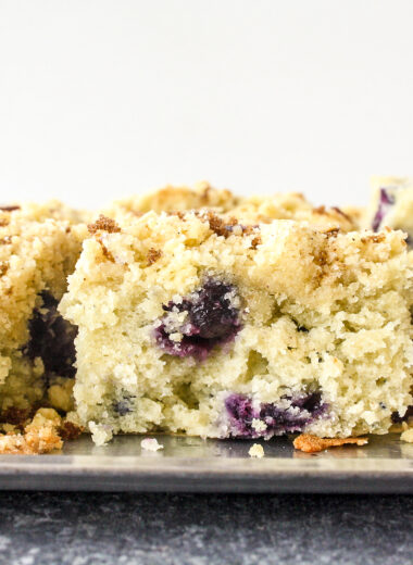 A buttery, moist blueberry cake made with cornmeal and a crunchy streusel topping!