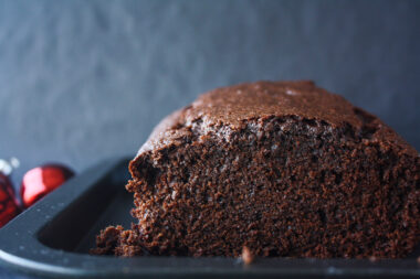 Moist chocolate cake with ginger, cinnamon and cloves