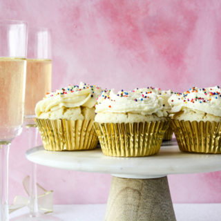 Soft and light champagne cupcakes with champagne frosting!