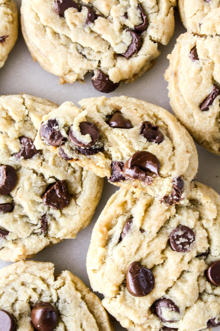 eggless-chocolate-chip-cookies