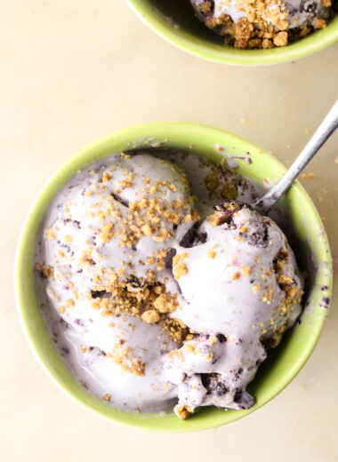 No churn ice cream with blueberry compote and crunchy brown sugar crumble