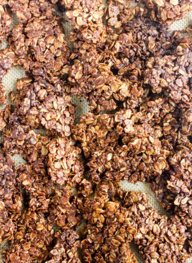 Crunchy granola clusters with cocoa and peanut butter