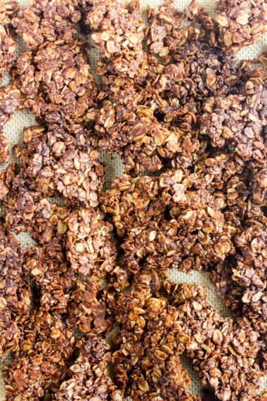Crunchy granola clusters with cocoa and peanut butter