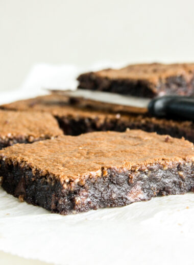 Fudgy flourless brownies with ground almonds and chocolate chips