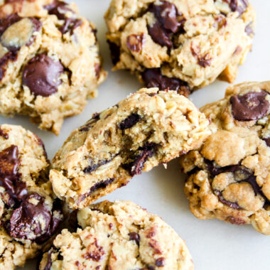 Chewy wholewheat chocolate chip cookies with rolled oats and no eggs