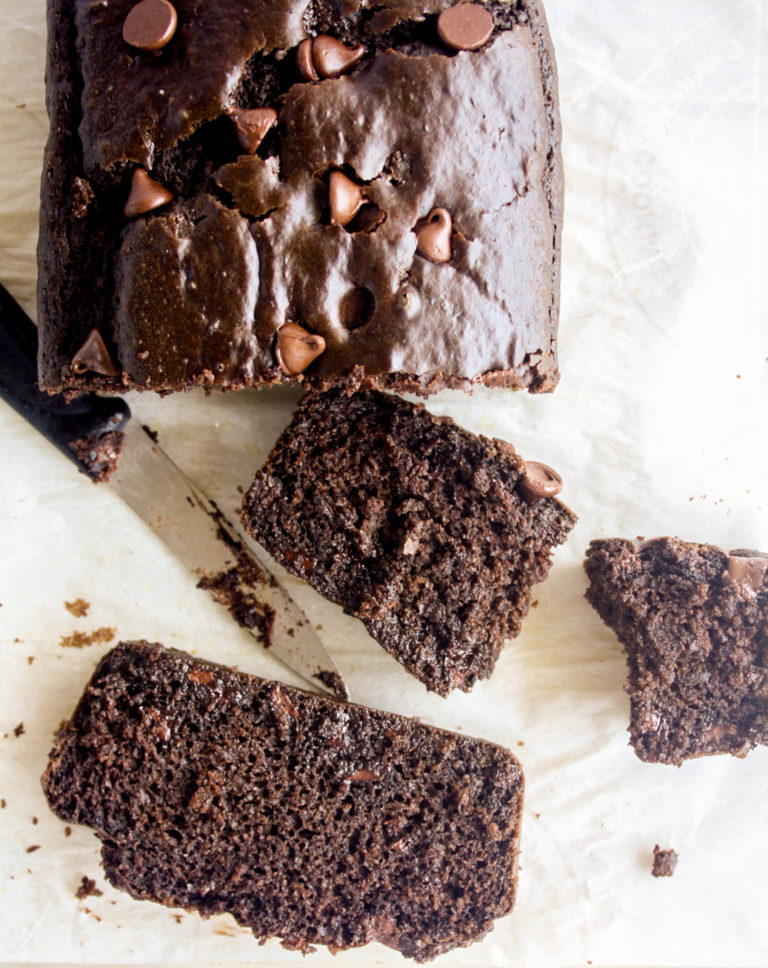 Eggless Double Chocolate Cake – The Desserted Girl