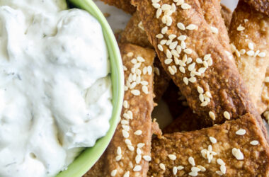 Crisp wholewheat lavash with garlic and sesame seeds