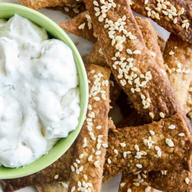 Crisp wholewheat lavash with garlic and sesame seeds