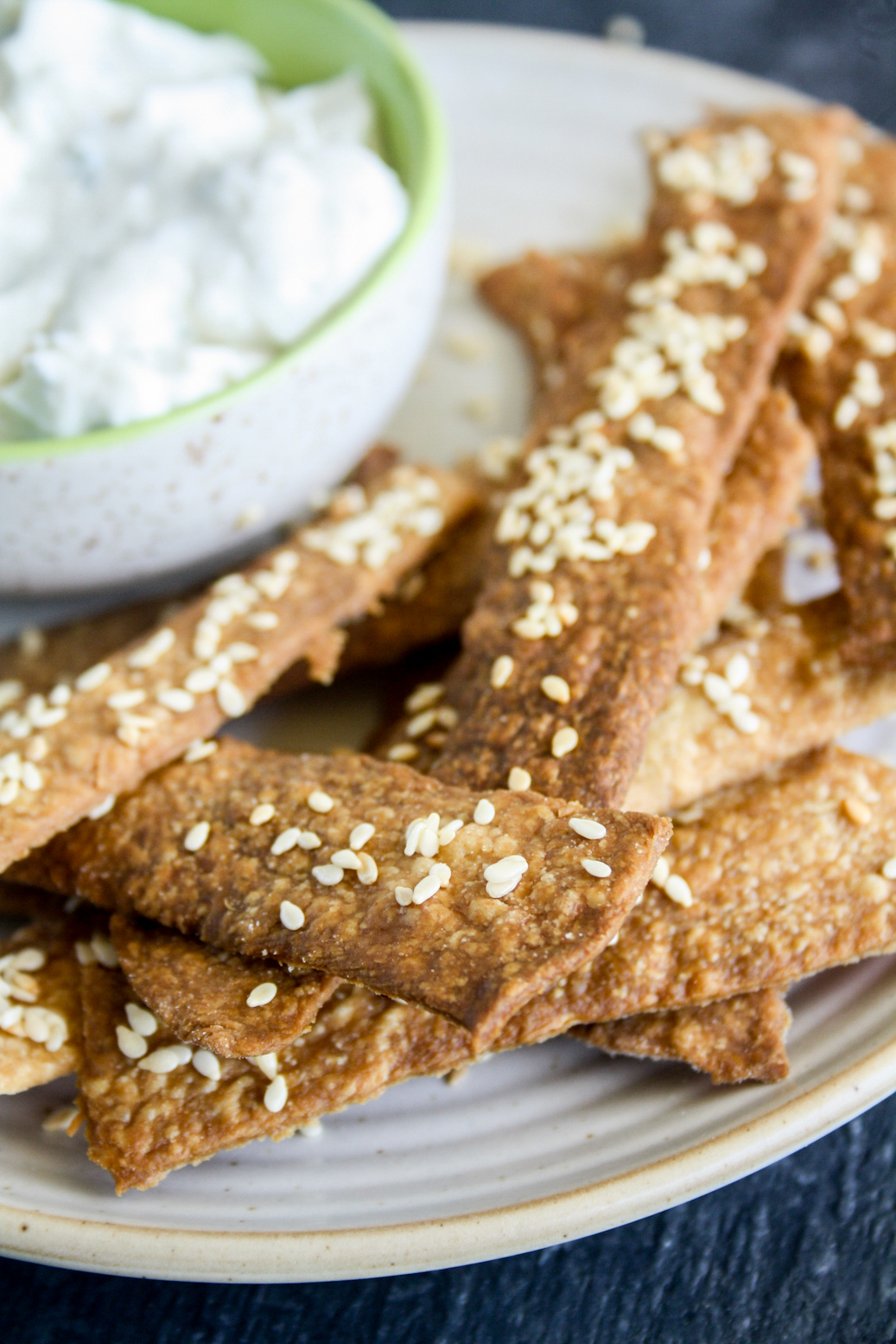 Crisp wholewheat lavash with garlic and sesame seeds