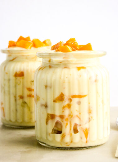 Easy instant custard layered with ladyfinger biscuits, fresh mango and banana