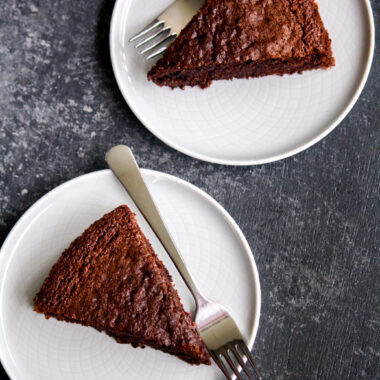 Super moist and soft chocolate cake made with ground almonds and olive oil