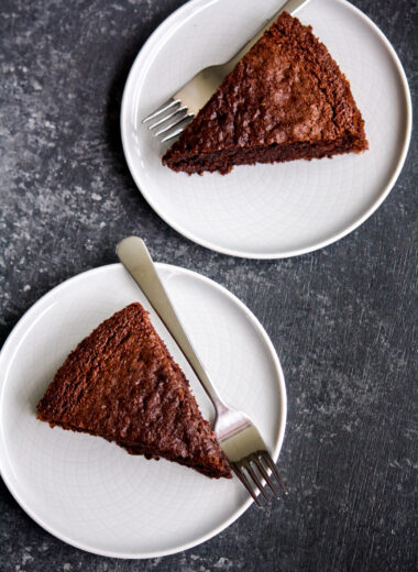 Super moist and soft chocolate cake made with ground almonds and olive oil