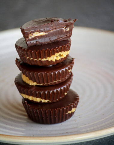 Homemade, super easy peanut butter cups with dark chocolate!