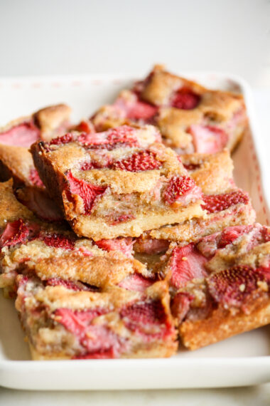 Crisp, buttery shortbread with a layer of almond frangipane and jammy strawberries