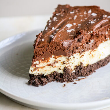 No-bake white and dark chocolate mousse cake with an Oreo base