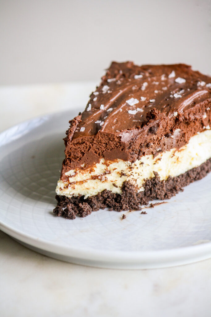 No-bake white and dark chocolate mousse cake with an Oreo base