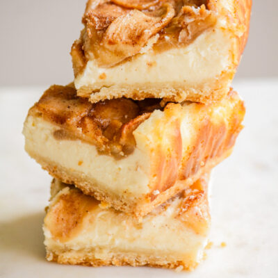 Apple Cheesecake Bars